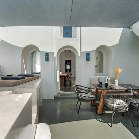 Luxury Grand Santorini 3 Bedrooms Unforgettable Caldera Sea Views Outdoor Hot Tub * Fira (Santorini)