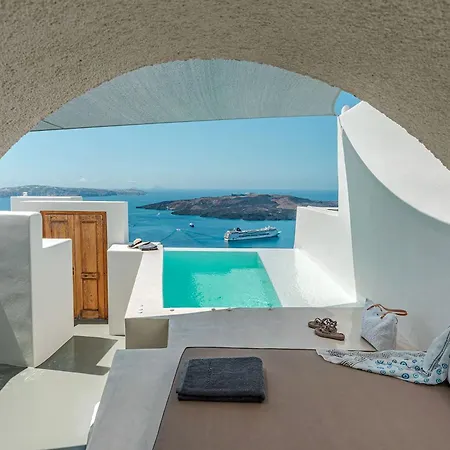 Villa Luxury Grand Santorini 3 Bedrooms Unforgettable Caldera Sea Views Outdoor Hot Tub *