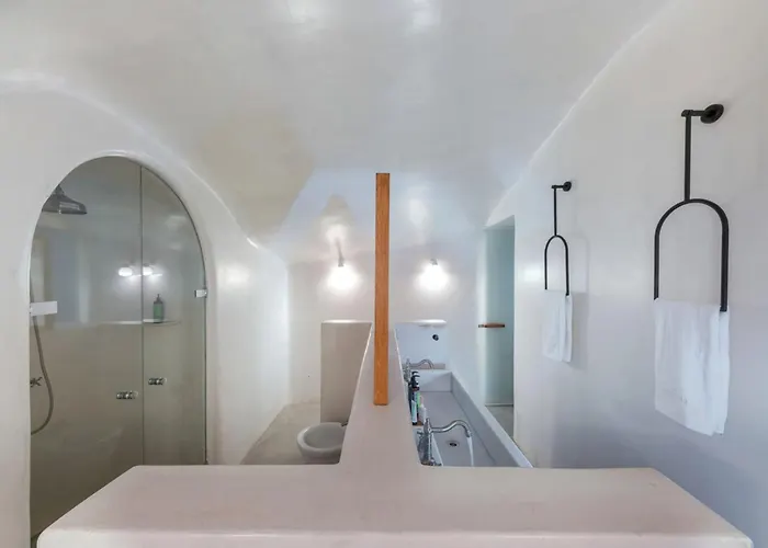 Luxury Grand Santorini 3 Bedrooms Unforgettable Caldera Sea Views *